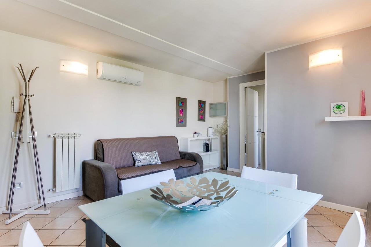 Casa Bonotto Apartment เดเซนซาโนเดลการ์ดา ภายนอก รูปภาพ