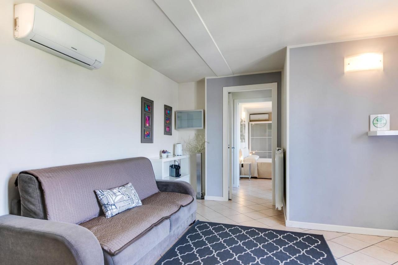 Casa Bonotto Apartment เดเซนซาโนเดลการ์ดา ภายนอก รูปภาพ