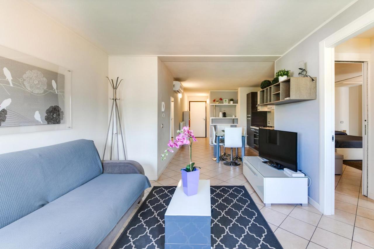 Casa Bonotto Apartment เดเซนซาโนเดลการ์ดา ภายนอก รูปภาพ