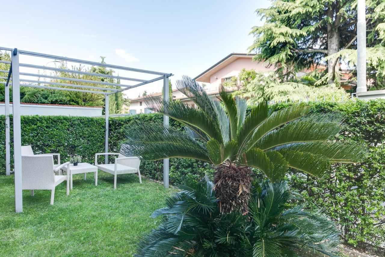 Casa Bonotto Apartment เดเซนซาโนเดลการ์ดา ภายนอก รูปภาพ