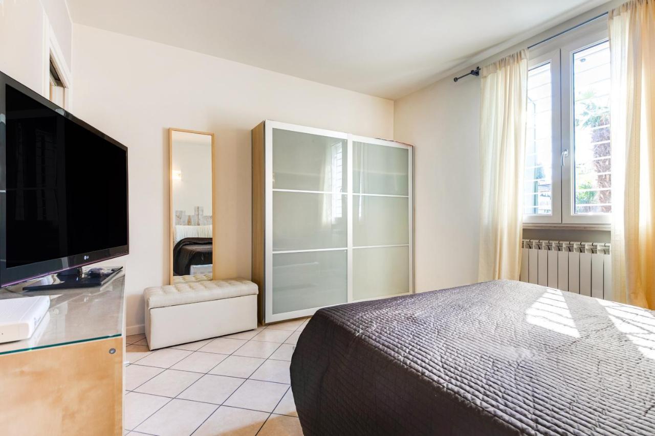 Casa Bonotto Apartment เดเซนซาโนเดลการ์ดา ภายนอก รูปภาพ