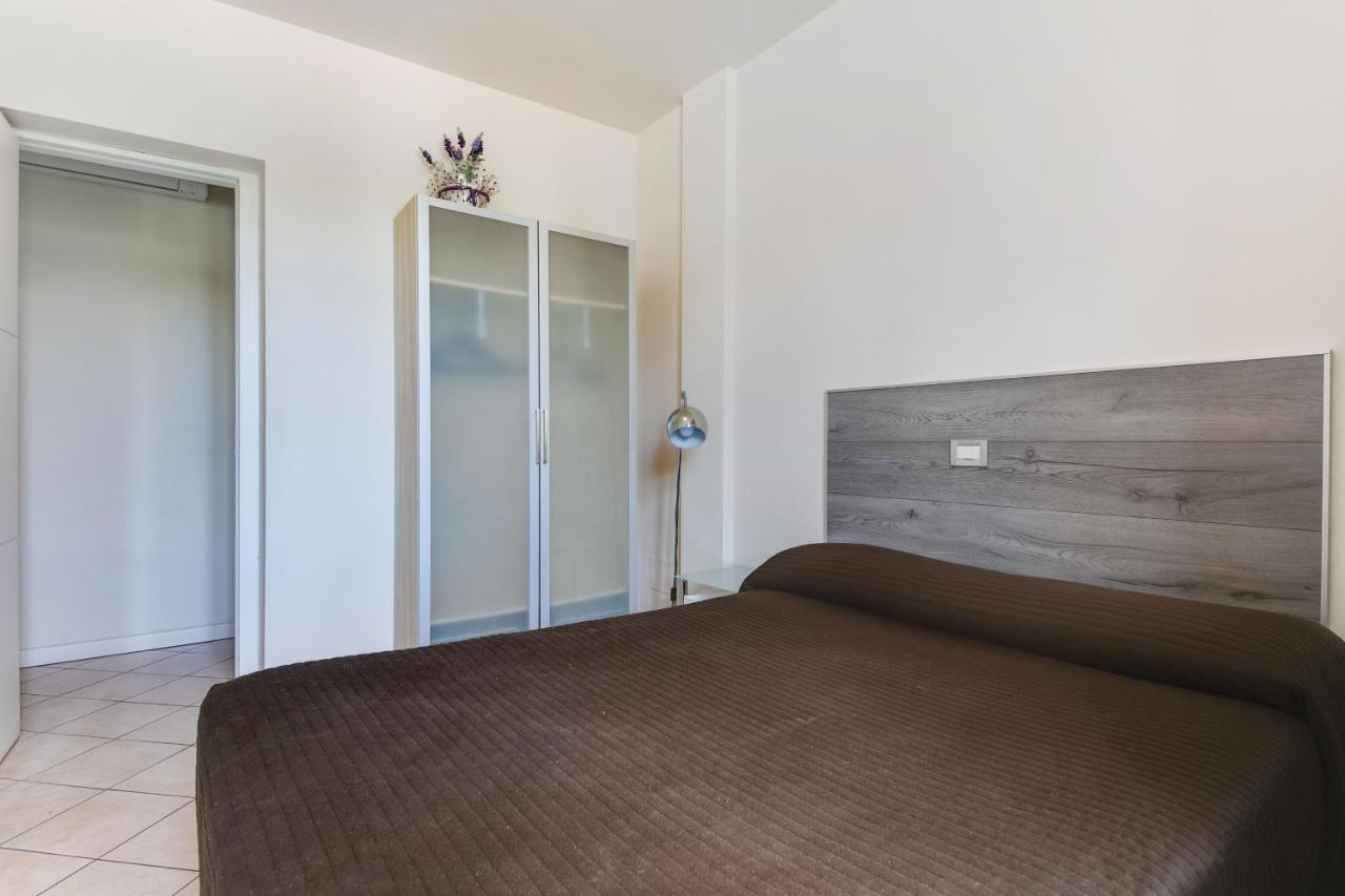 Casa Bonotto Apartment เดเซนซาโนเดลการ์ดา ภายนอก รูปภาพ