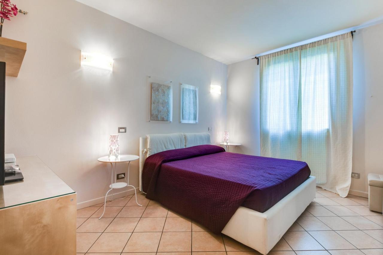 Casa Bonotto Apartment เดเซนซาโนเดลการ์ดา ภายนอก รูปภาพ