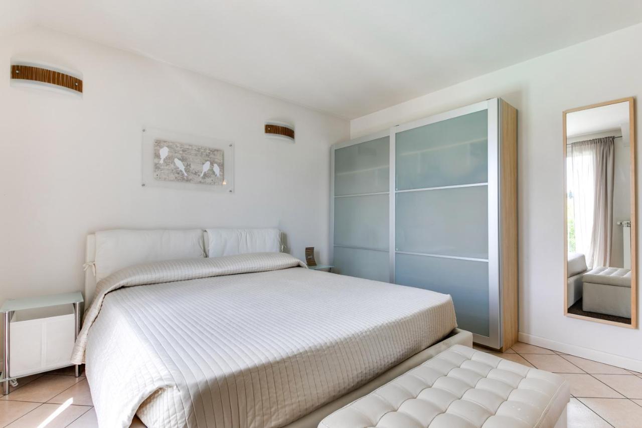 Casa Bonotto Apartment เดเซนซาโนเดลการ์ดา ภายนอก รูปภาพ