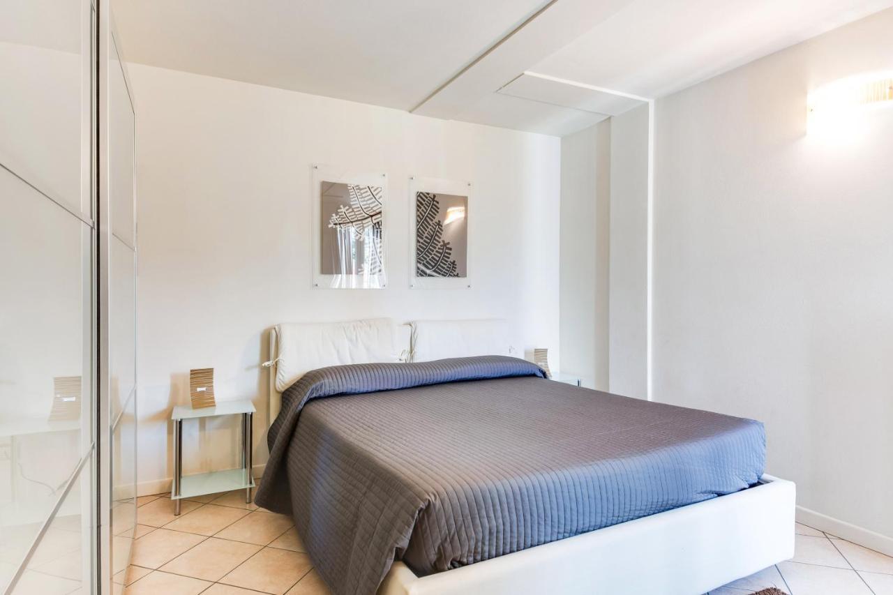 Casa Bonotto Apartment เดเซนซาโนเดลการ์ดา ภายนอก รูปภาพ