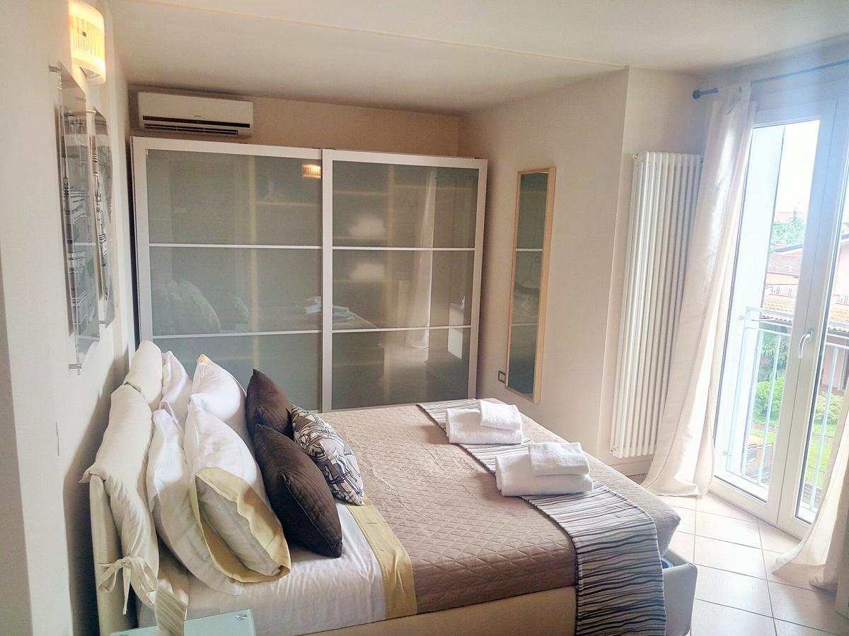 Casa Bonotto Apartment เดเซนซาโนเดลการ์ดา ภายนอก รูปภาพ