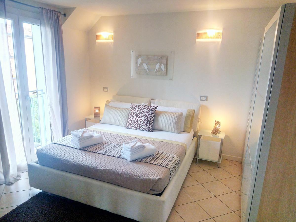 Casa Bonotto Apartment เดเซนซาโนเดลการ์ดา ภายนอก รูปภาพ